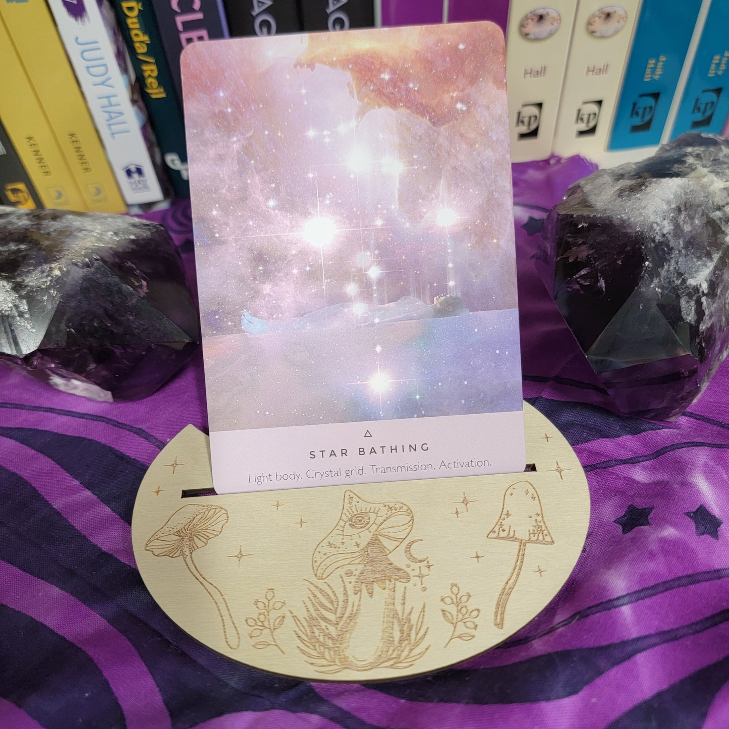 Single Card Holder Mushroom Alter Stand