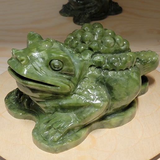 Jade - 3 Legged Frog